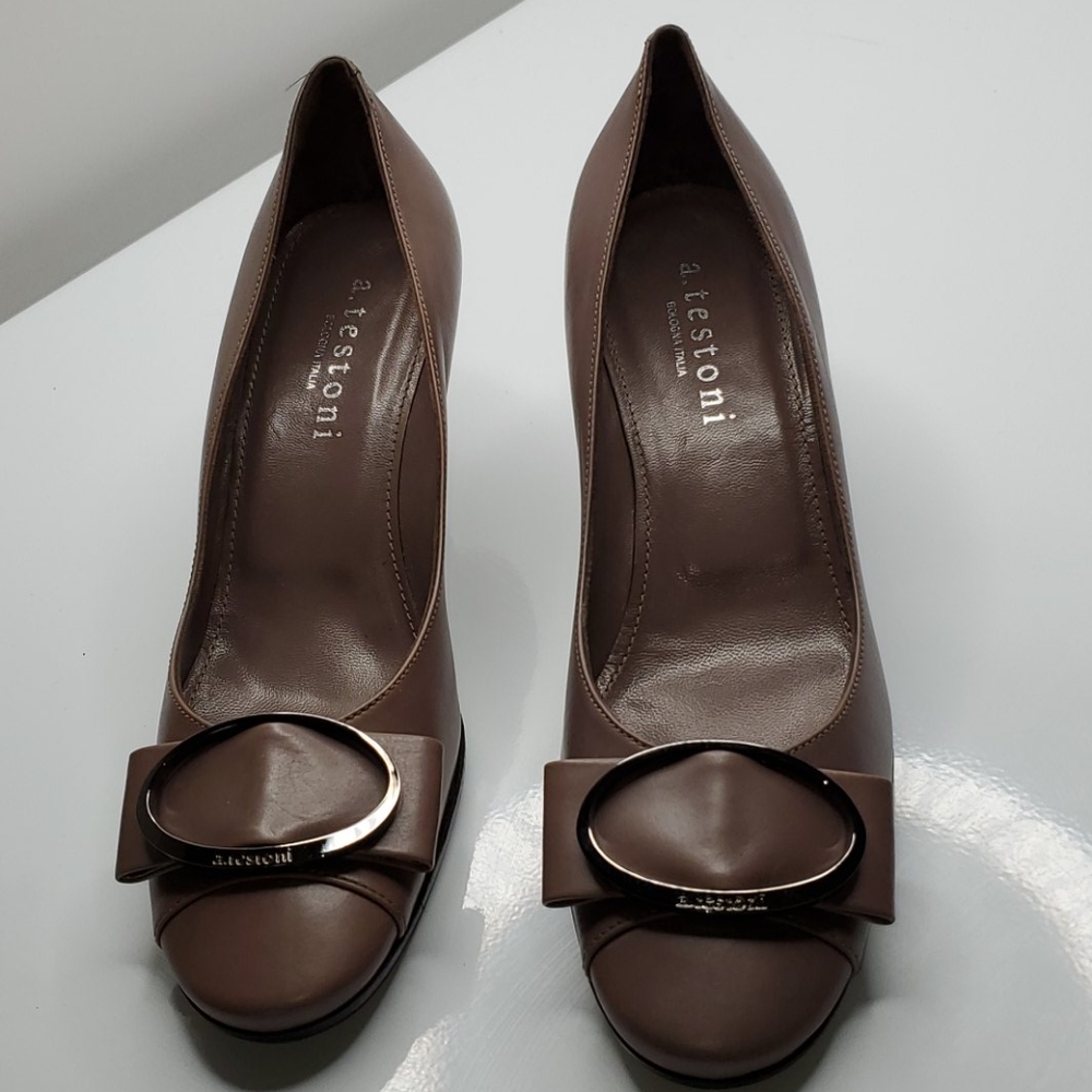 a.testoni leather heels